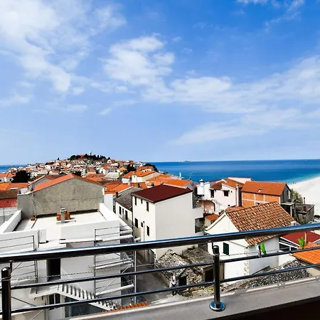 Danica Apartamento *