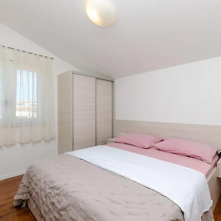 Apartman Danica *