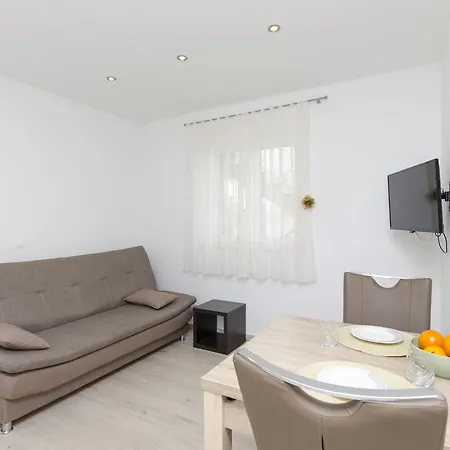 Danica Apartment