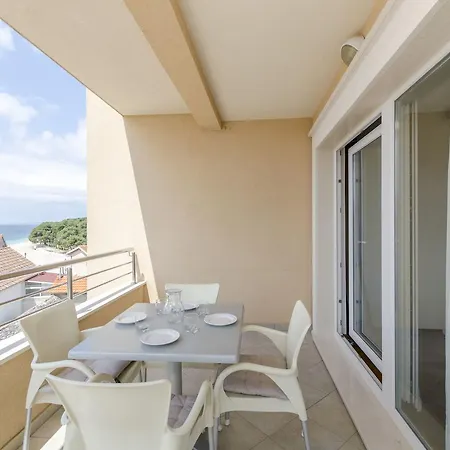 Danica Apartamento *