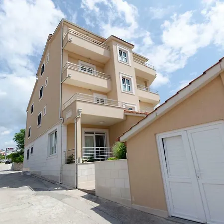 Danica Apartment